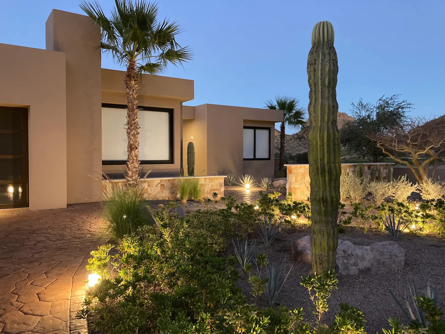 Cardon 26 Ensenada Blanca residence